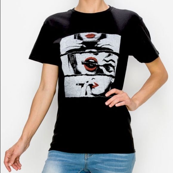 LA7ONLINE Tops - BLUNT ROLL RED LIPS T-SHIRT